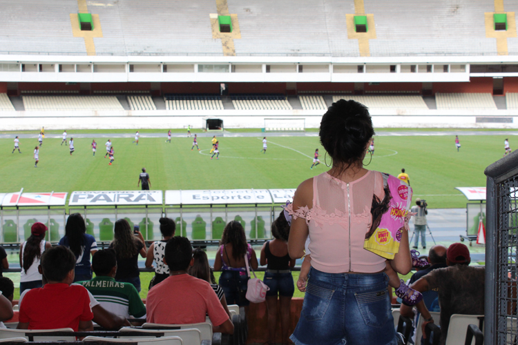 As vidas, o público e o futebol das guerreiras em um dia histórico para o Pinheirense, de&nbsp;Icoaraci