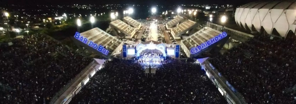 Boi Caprichoso se consagra tricampeão no 57º Festival Folclórico de Parintins