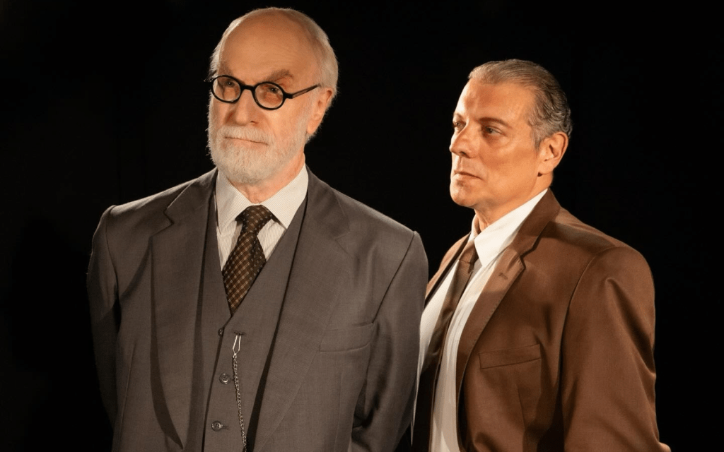 Espetáculo ‘A Última Sessão de Freud’ retorna a Belém com debate sobre fé, razão e&nbsp;humanidade